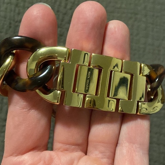 NWOT Michael Kors chain link watch - Picture 5 of 5